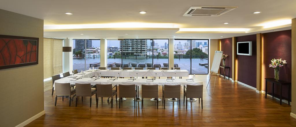Отель Urbana Sathorn Hotel, 5*