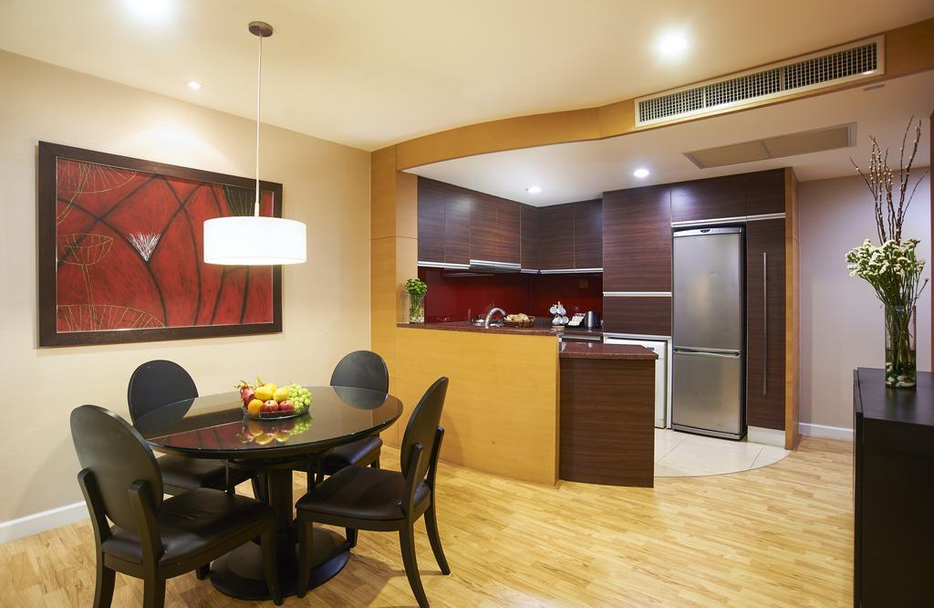 Отель Urbana Sathorn Hotel, Бангкок