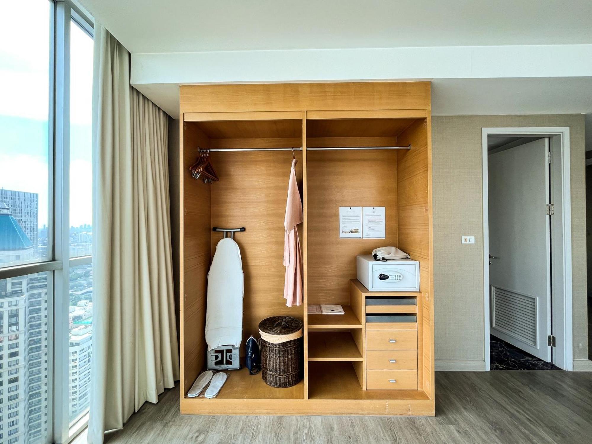 Urbana Sathorn Hotel, 曼谷