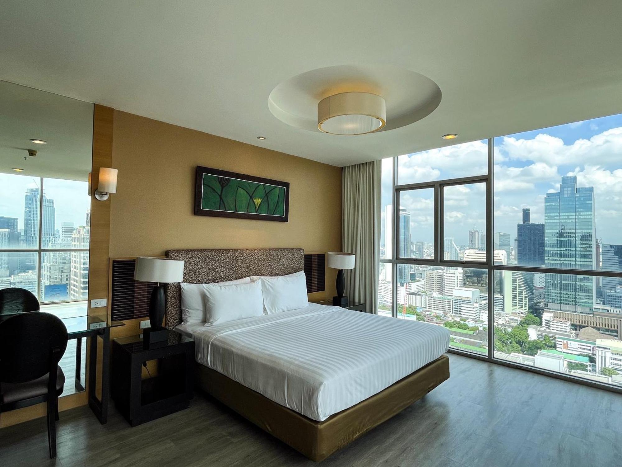 Urbana Sathorn Hotel, 酒店